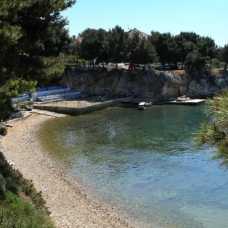 Apartman With A Parking Space - 14796